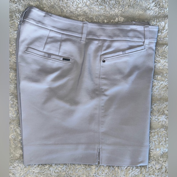 White House Black Market dress shorts - Picture 3 of 9